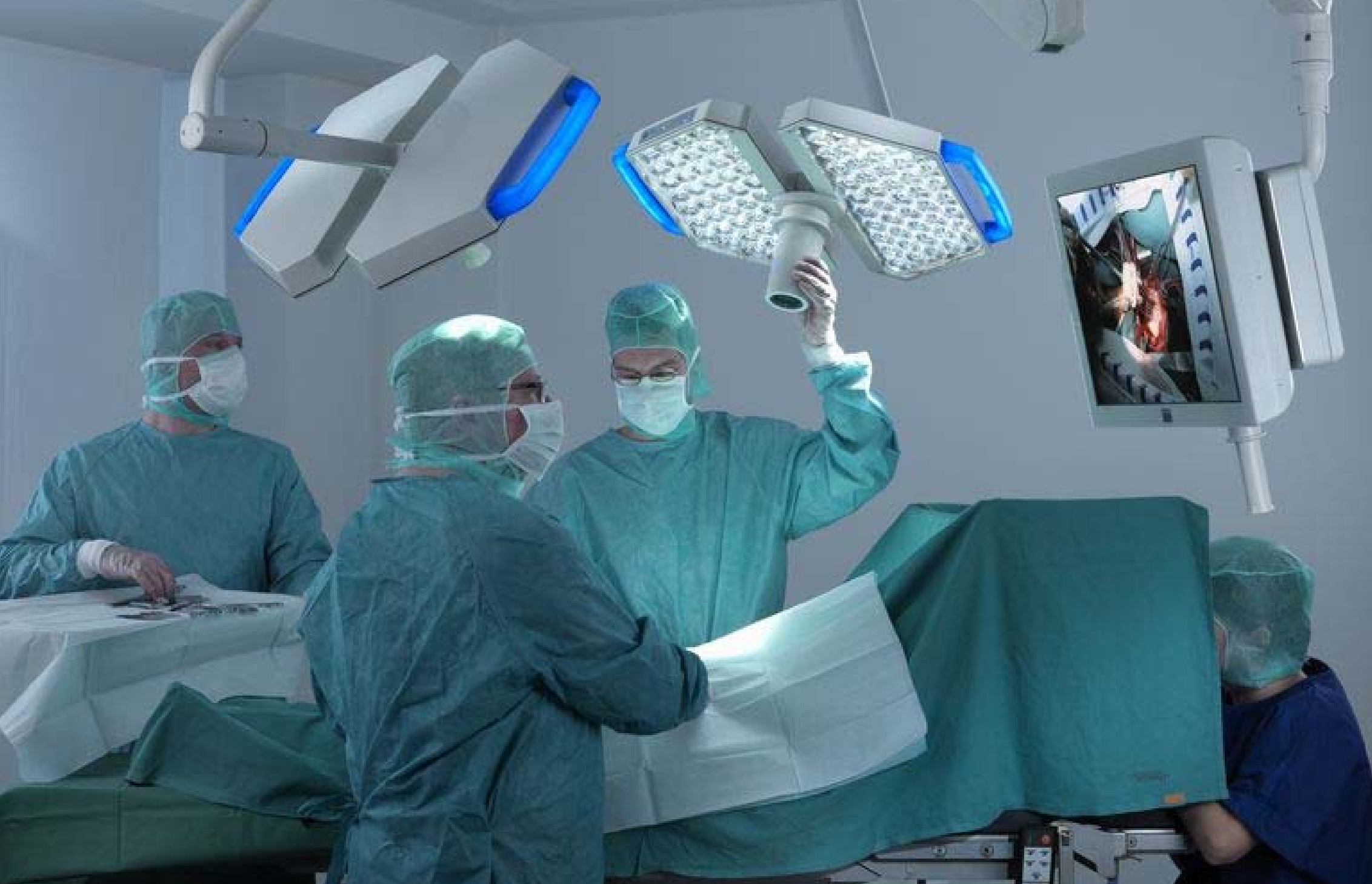 Lámparas quirúrgicas: un elemento clave para el éxito de una operación